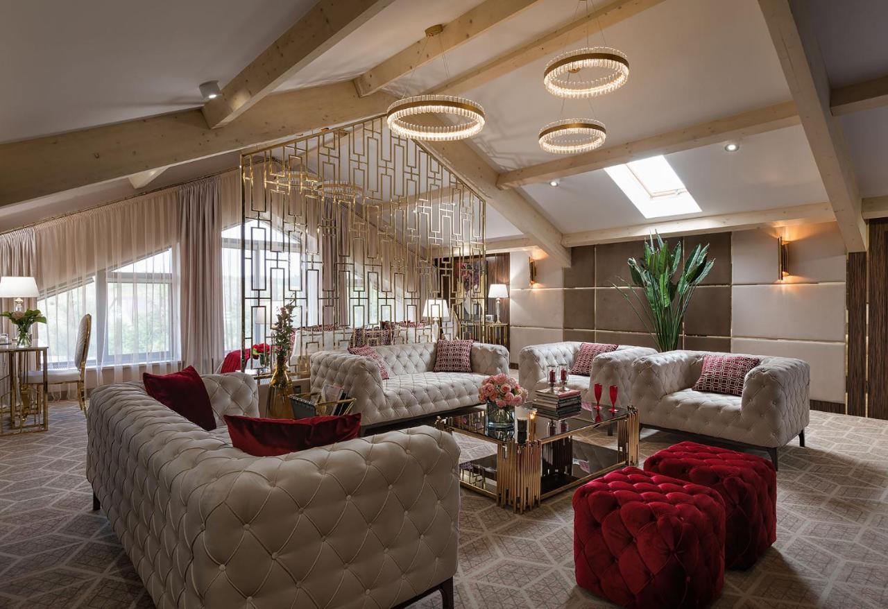 Equides Club Hotel Lesniki Ngoại thất bức ảnh