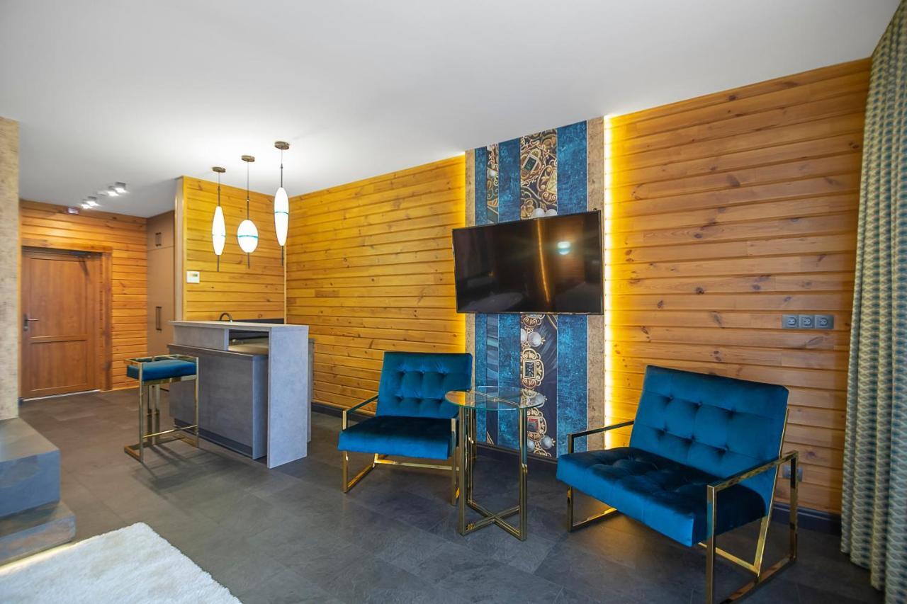 Equides Club Hotel Lesniki Ngoại thất bức ảnh