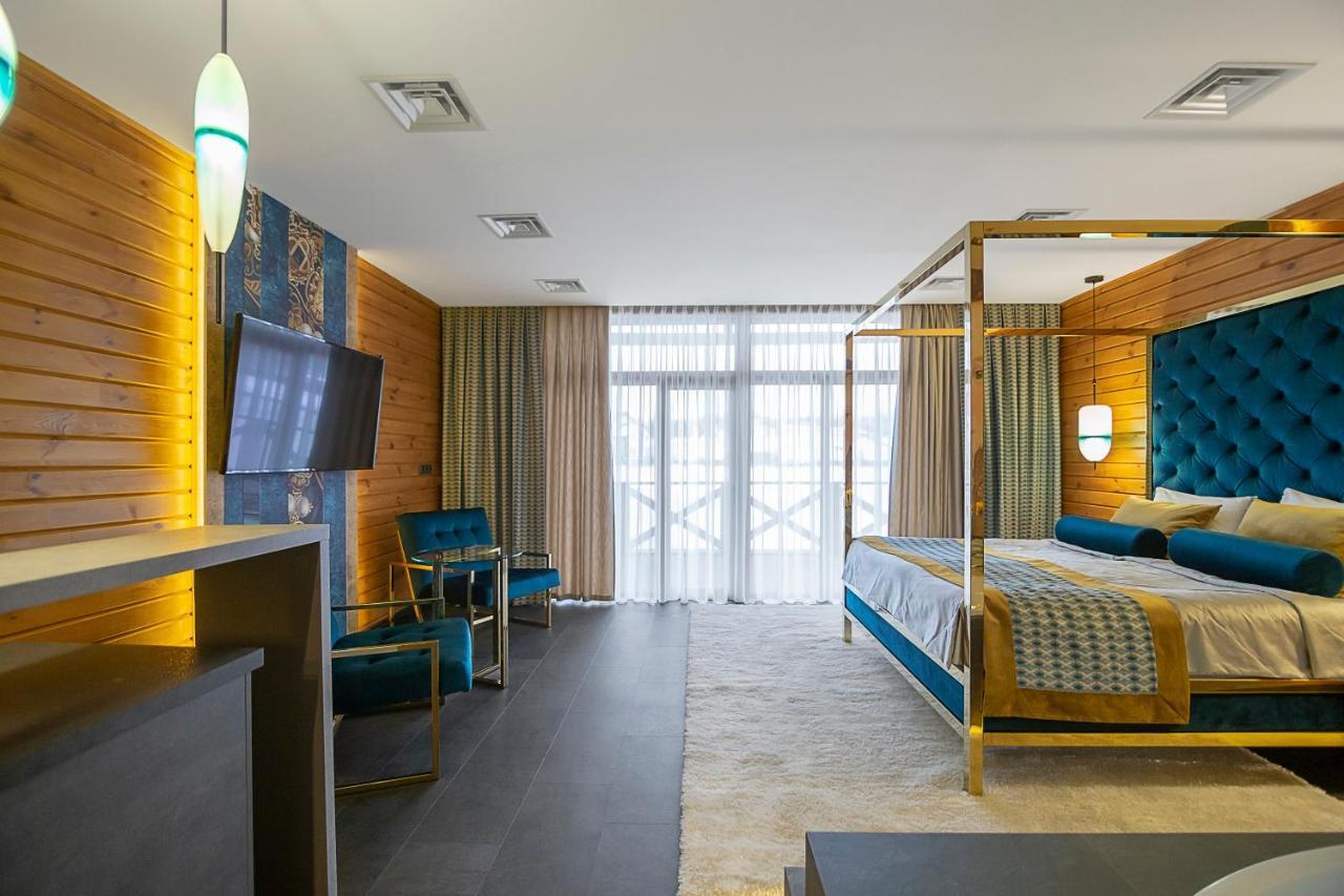 Equides Club Hotel Lesniki Ngoại thất bức ảnh